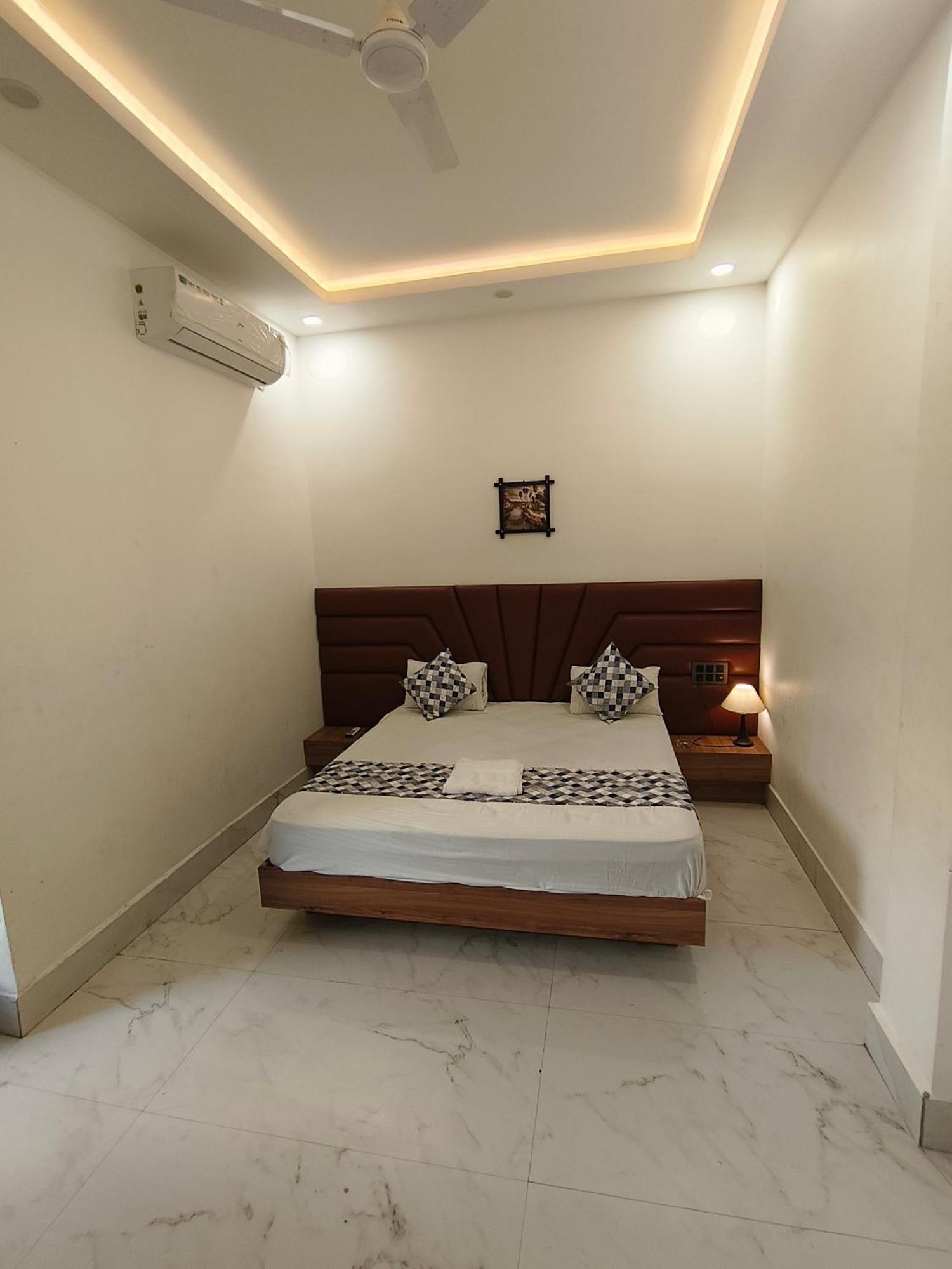 Hotel Modi Palace, Chanderi Mp Exterior photo