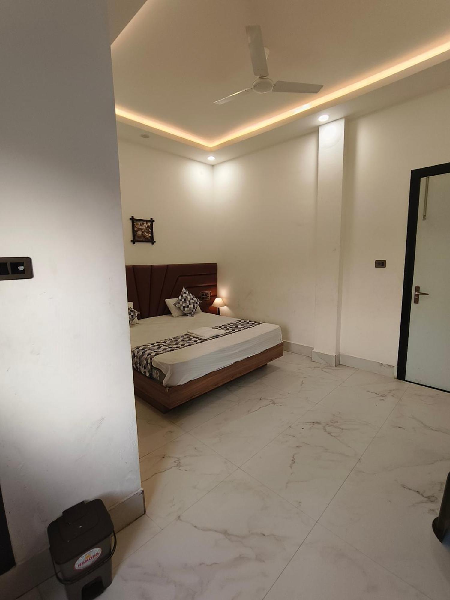 Hotel Modi Palace, Chanderi Mp Exterior photo